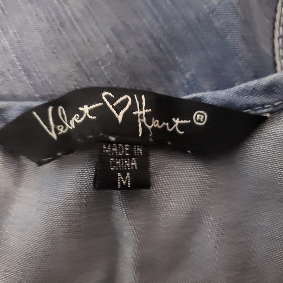 Velvet heart embroidered tank - Picture 4 of 5